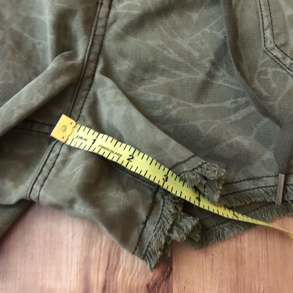 Lola Rae Green Drawstring Shorts 30 - Picture 5 of 7